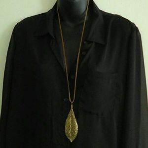 Handmade beautiful leaf necklace great for Fall.